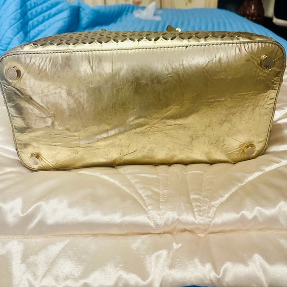 Michael Kors flower perforated travel tote - Picture 5 of 10